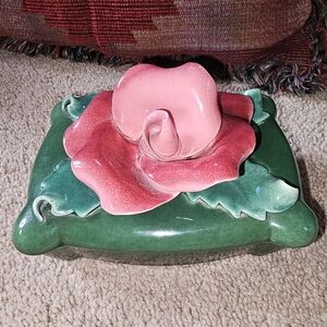 Vintage Johannes Brahm California ceramic rose trinket box or dish #965